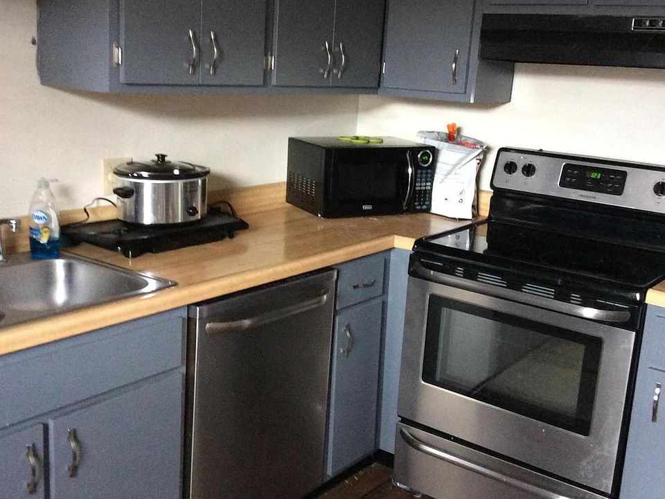Kitchen new stove and dishwasher