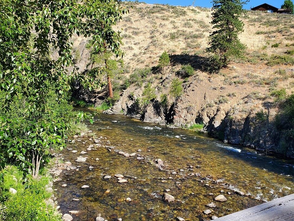 1st image of 615 Pine Loop