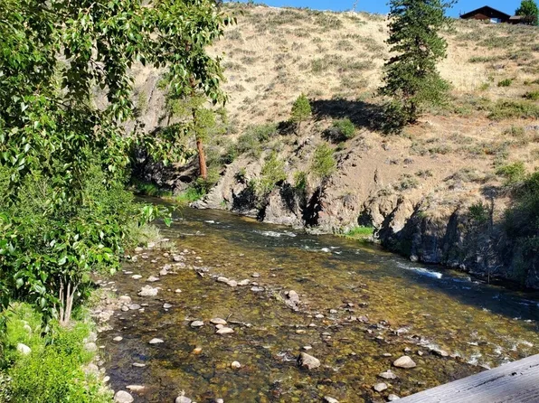 615 Pine Loop, Winthrop, WA 98862