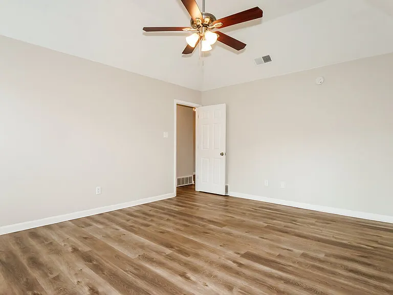 3920 Pecan Trace Cv — Photo 9