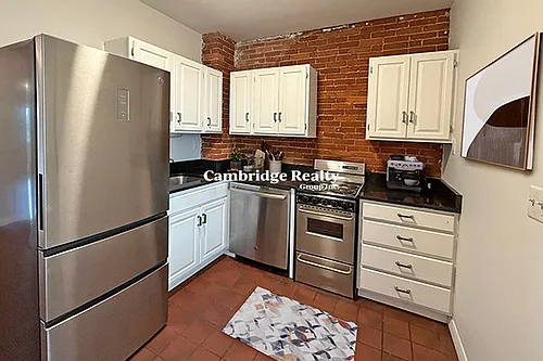 164 Broadway #2T Photo 1