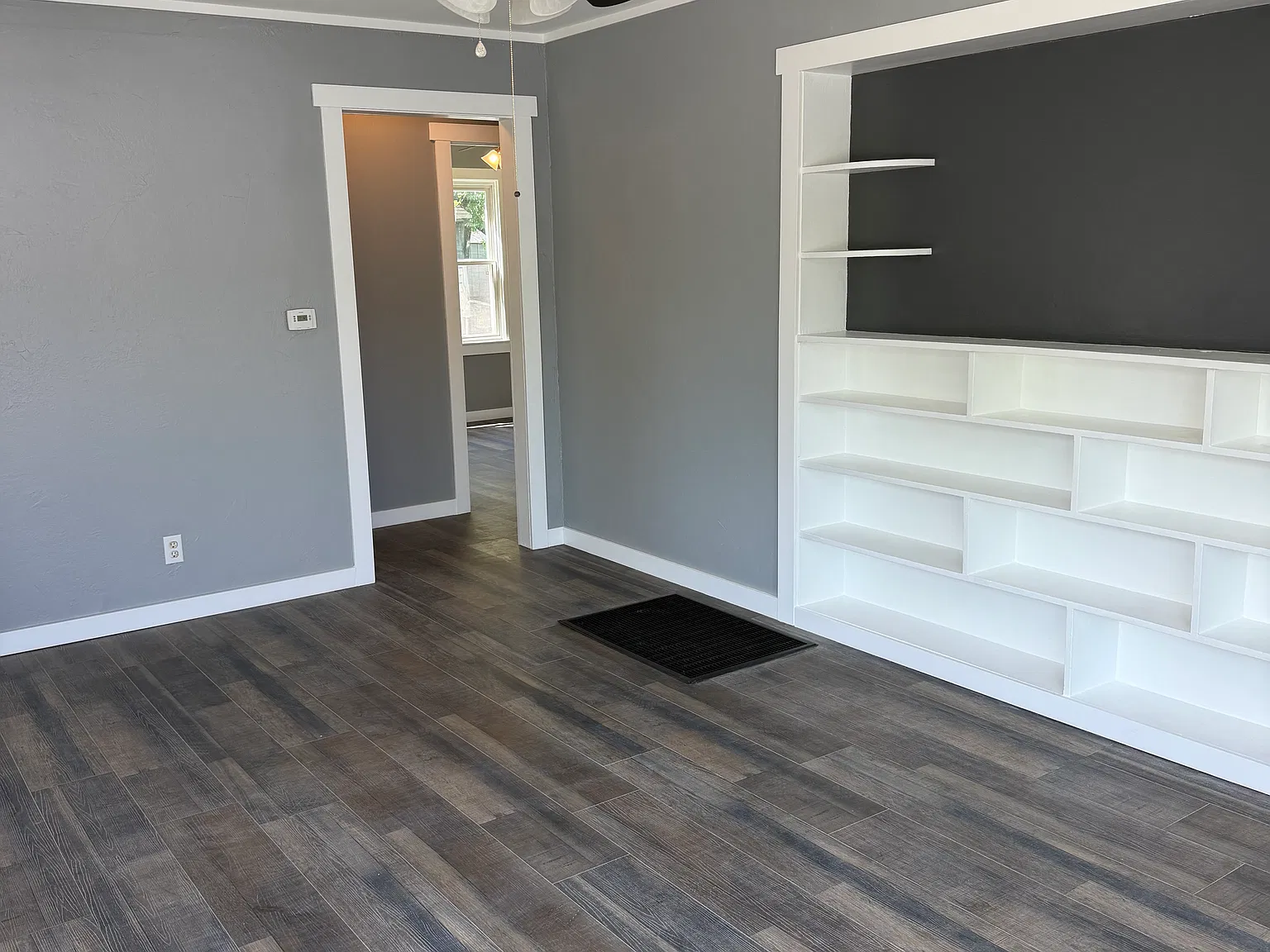 2 bed, 890 sqft, $1,450 — Photo 4