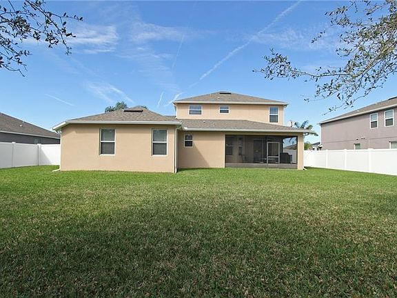 2nd image of 417 Skyview Pl