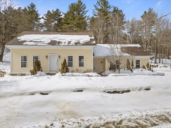 218 Brigham Hill Road, Essex, VT 05452