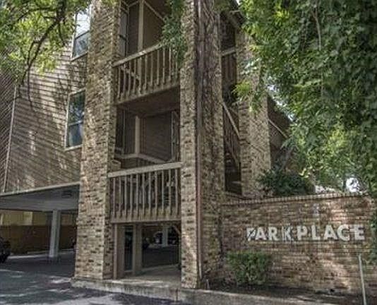 2nd image of 612 Park Pl APT 205