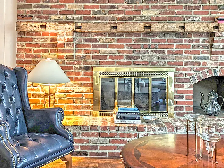 3204 W Twickingham Dr — Photo 5