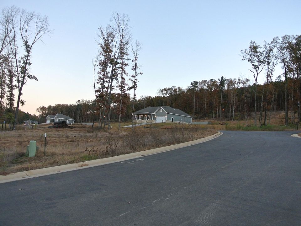 2nd image of Riverwood Dr