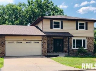 2330 Emerald Dr, Davenport, IA 52804