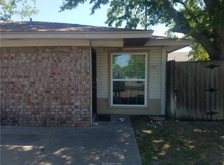 1820 San Antonio St, Bryan, TX 77802