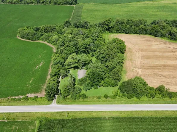 1727 County Highway 1, Geff, IL 62842
