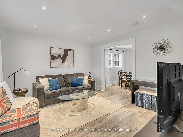 5111 Kitchener St — Photo 5
