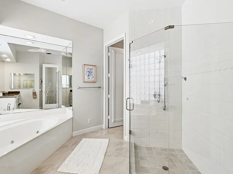 6213 NW 21st Ct — Photo 23