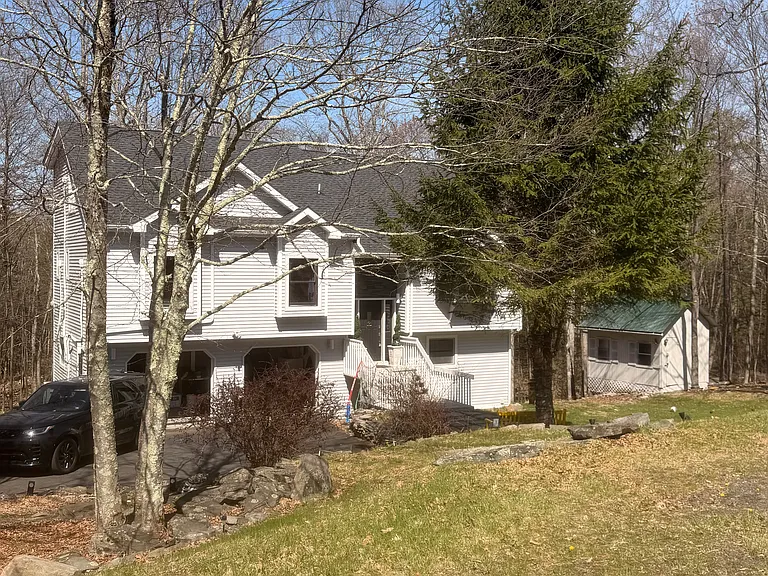 189 Oakenshield Dr — Photo 5