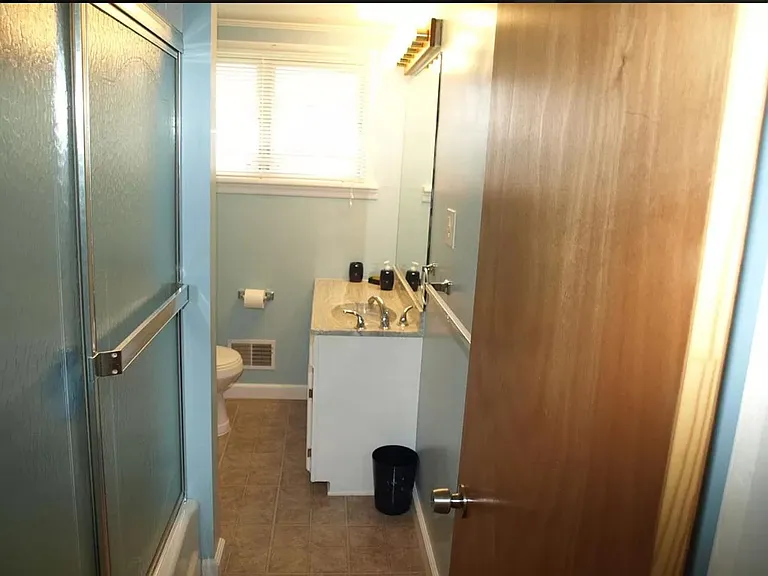 924 Wood St — Photo 15