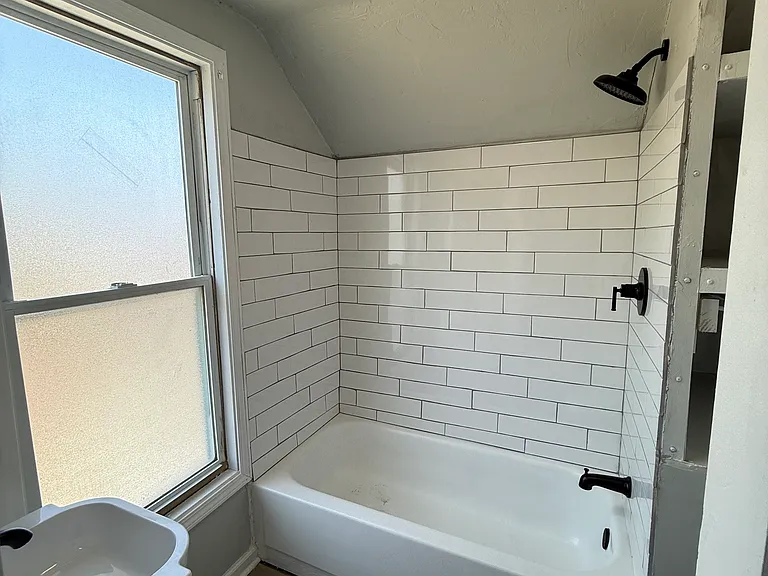 3514 W 58th St — Photo 10