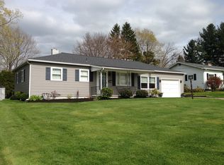 3021 Hidden Ln, Erie, PA