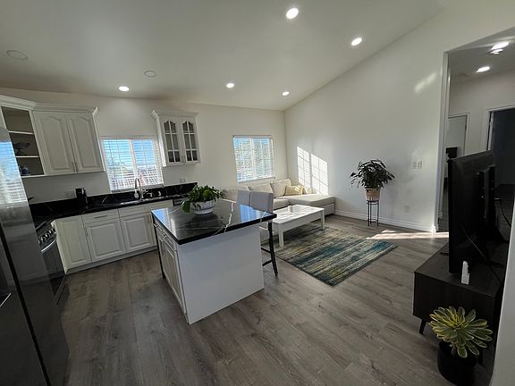 2nd image of 10237 Keoki St