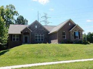 977 Sedgefield Ct, Hamilton Twp, OH
