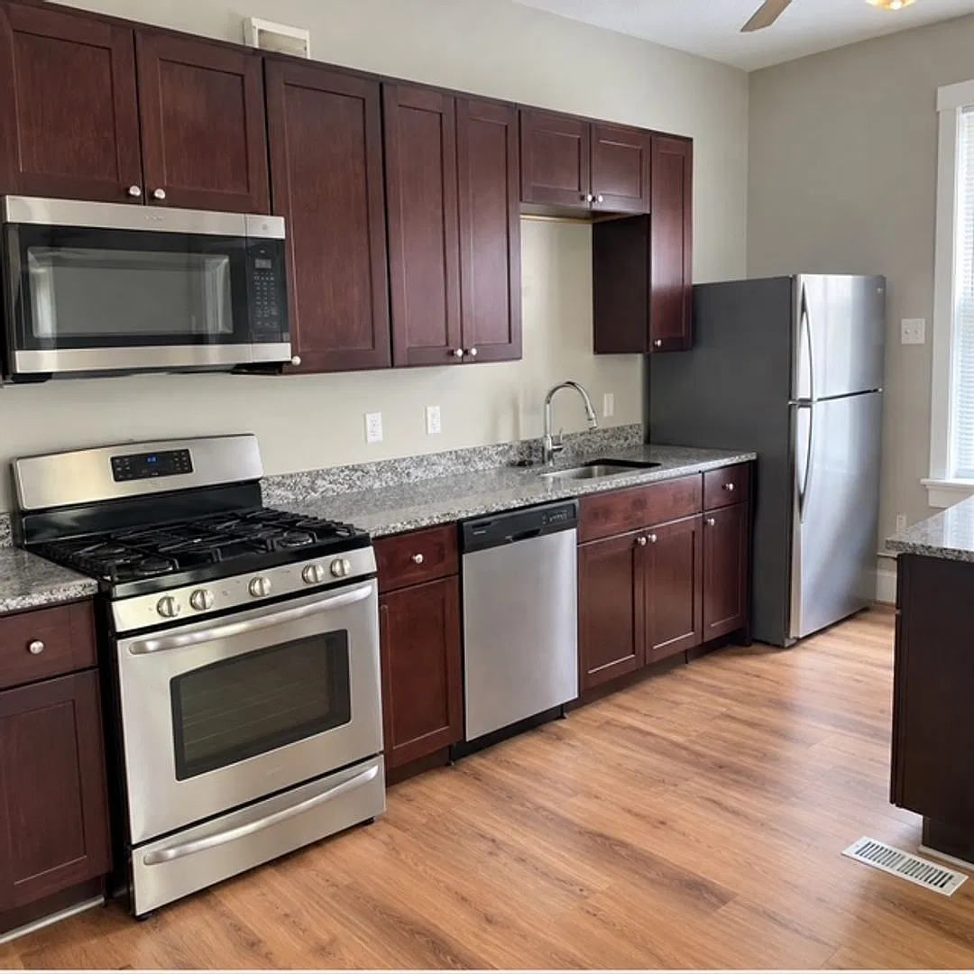 3008 Henrietta 4 family — Photo 3