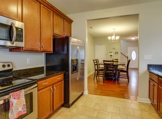 1810 Hazelwood Rd, Chesapeake, VA 23323