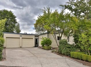 2821 SW Collins Ct, Portland, OR 97219