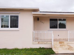 207 NW 48th Pl, Miami, FL 33126