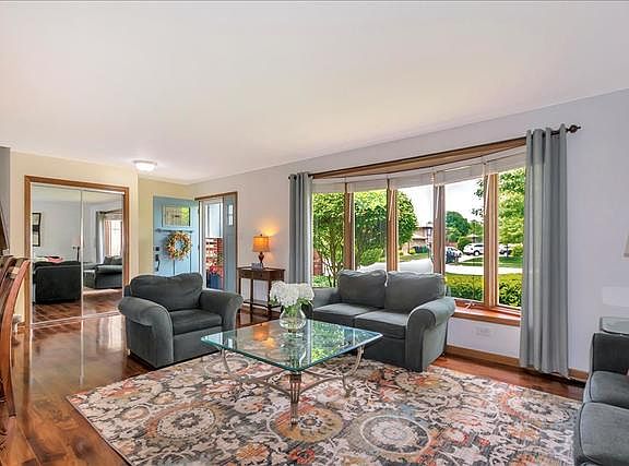 3rd image of 8243 Jessica Ln