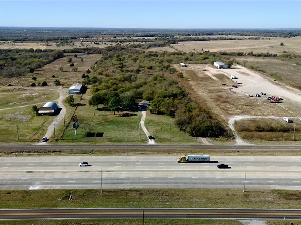 5600 S Interstate Highway 45 W #S, Corsicana, TX 75109