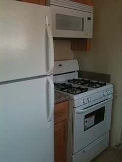 4th image of 257 S 13th St