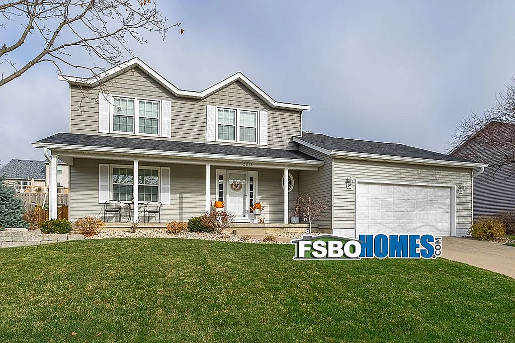 2216 Hawk Dr photo 1
