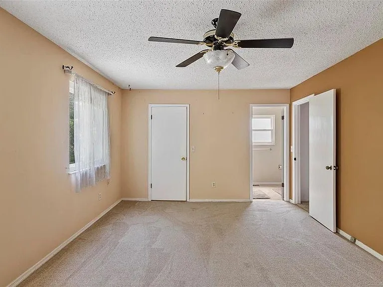 830 Nykiel Ct — Photo 18