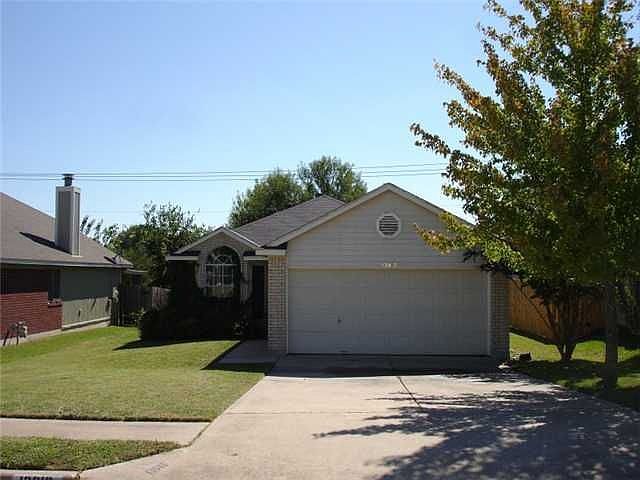 2nd image of 13913 Greinert Dr