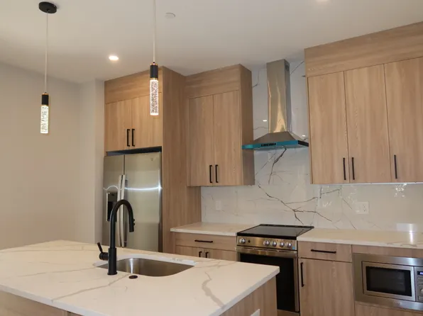 160 Washington St #3005, Reading, MA 01867