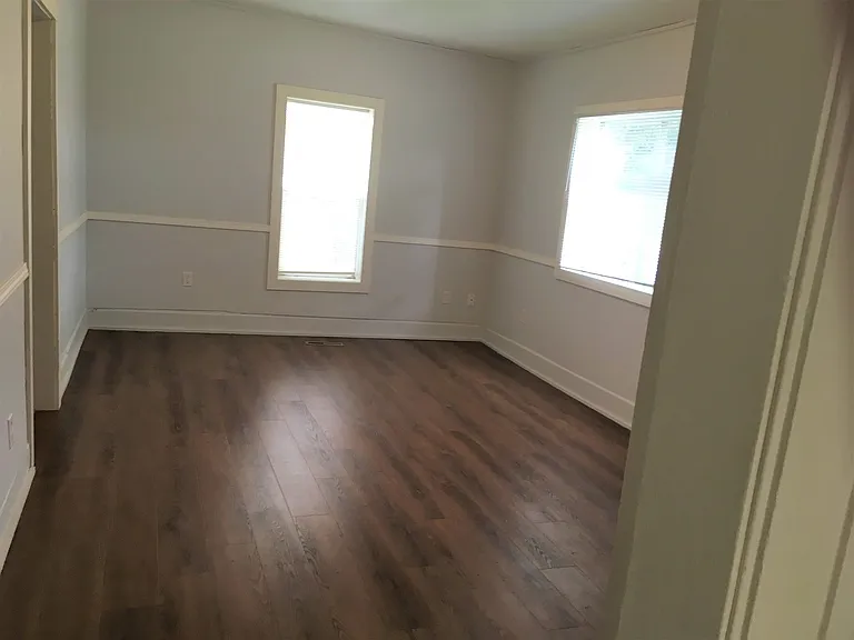 124 Cottage St — Photo 7
