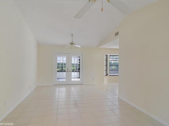 3rd image of 1860 NE Acapulco Dr