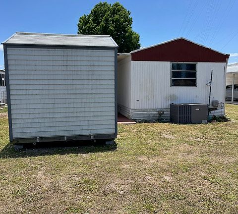 3rd image of 10 Jackson Creek Cir