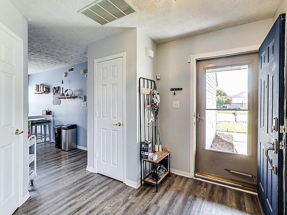 5th image of 7323 Barnwell Pl