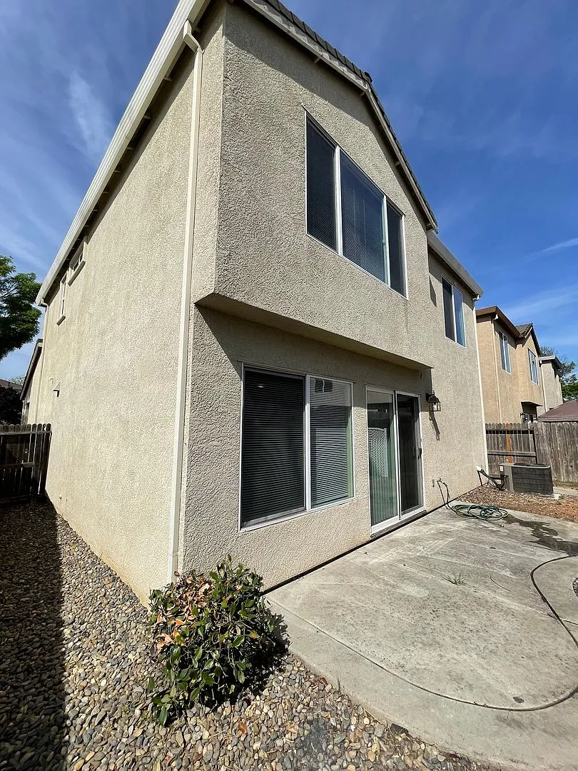 380 Bale Mill, Merced, Corner Lot! — Photo 3