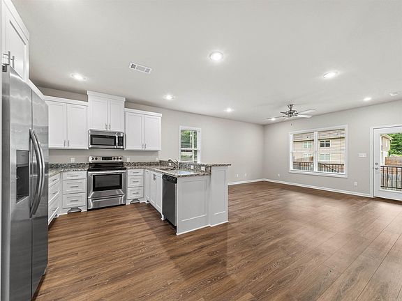 4th image of 105 & 109 Pocola Dr