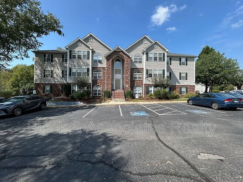834 Scholastic Dr