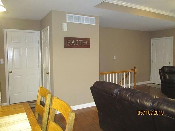 5th image of 1236 Evergreen Cir