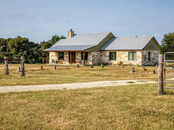 8201 Lone Star Rd, Washington, TX 77880