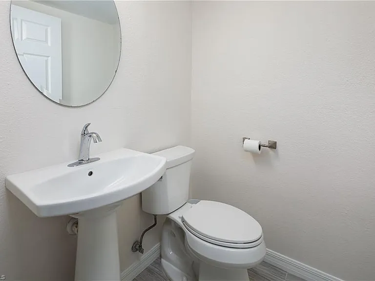 10475 Gulf Shore Dr #115 — Photo 28