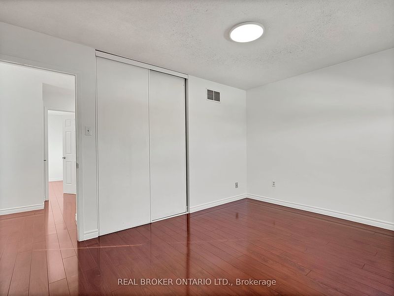 Mississauga House for rent - 3 Bedrooms — photo 20
