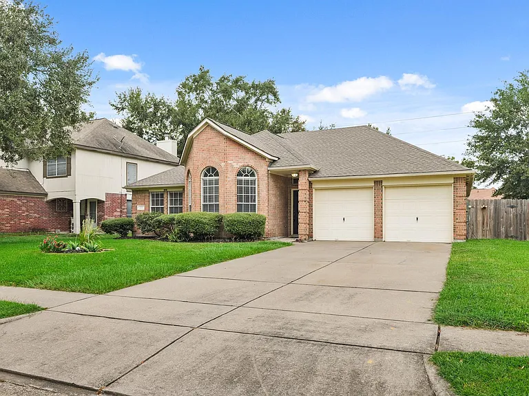 3651 Woodlace Dr — Photo 3