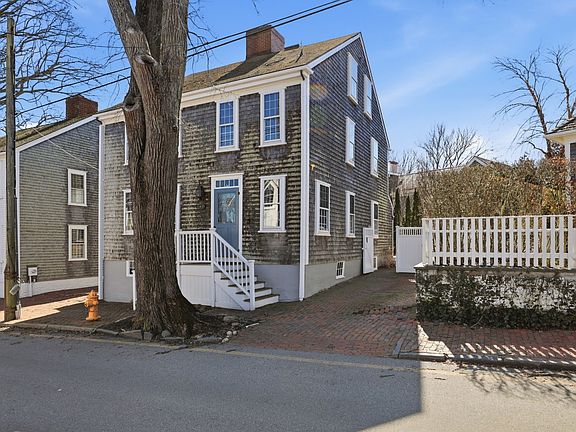 3rd image of 47 Fair St