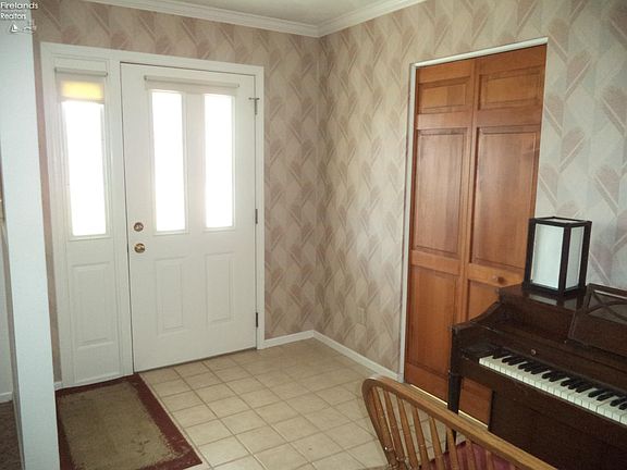 4th image of 2431 Tiffin Rd