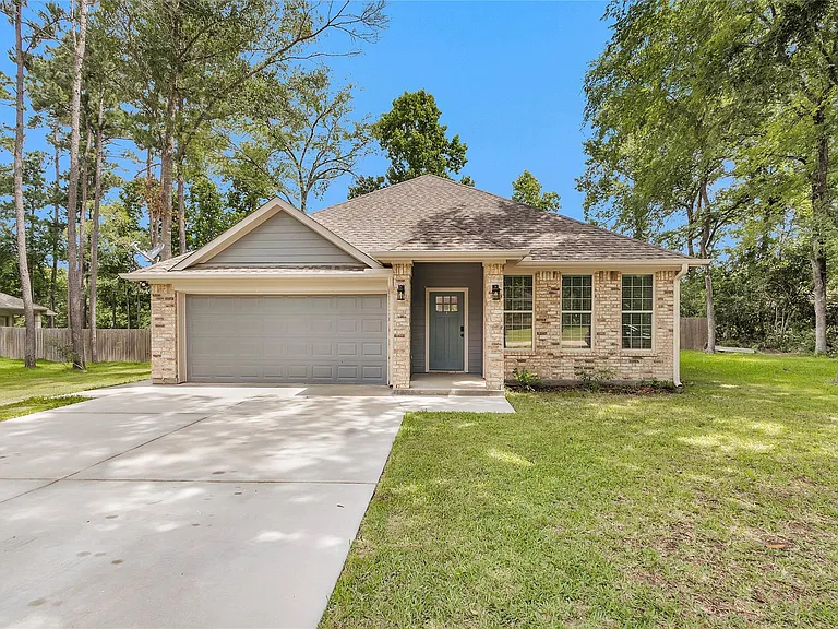 11087 Sutton Pl — Photo 2
