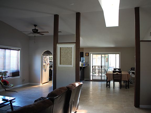 3rd image of 23935 Deerfern Ave