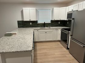 10343 Hemlock St, Spring Hill, FL